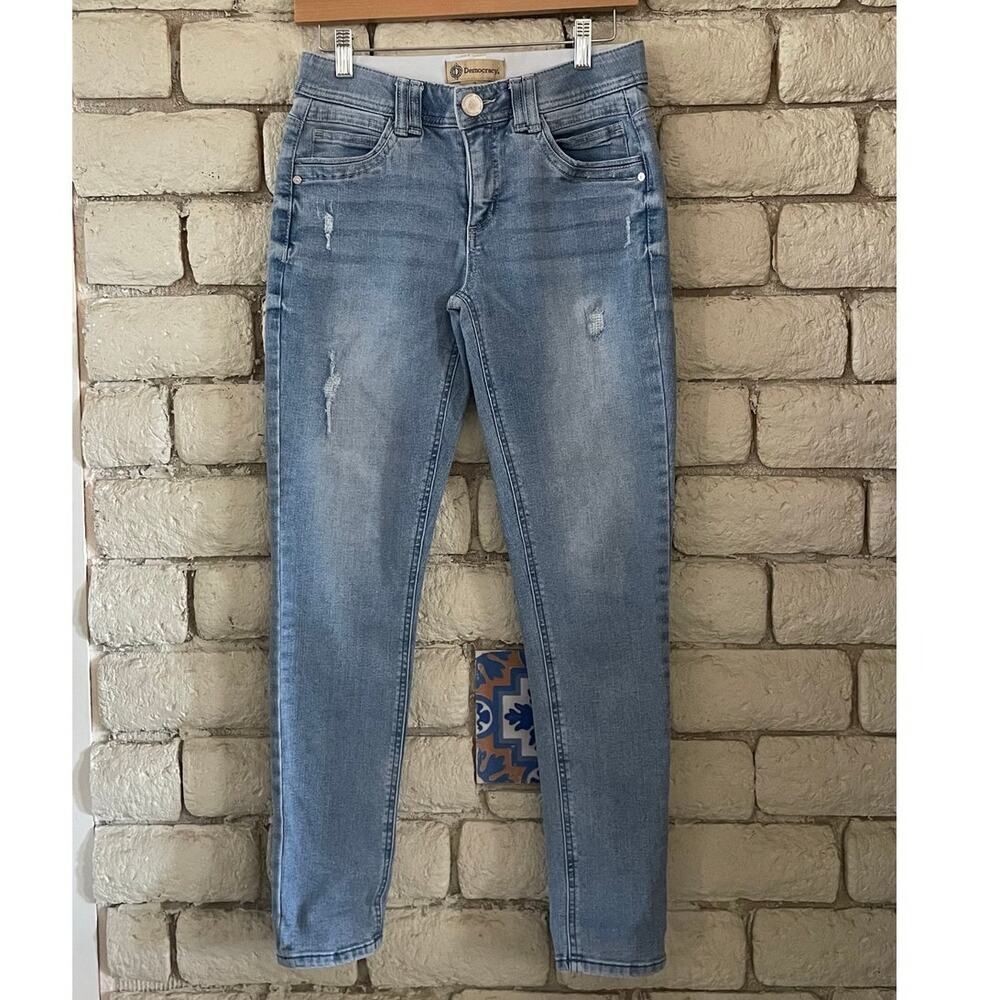 Democracy Women's "Ab-solution" Distressed Skinny Jeans - Light Wash Size 2